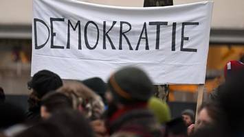 cdu und linke an einem strang: große demo gegen erdogan in hamburg