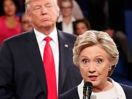 nach geleakten signal-chats: hillary clinton attackiert trump-regierung als dumm
