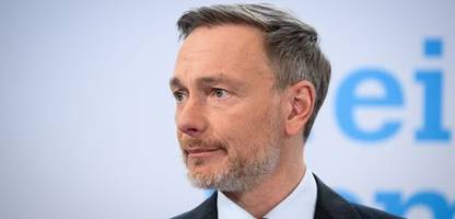 christian lindner und porsche-chef oliver blume: ministerium muss sms herausgeben