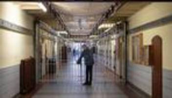 kriminalität: mehr als 100 straftäter über 65 in hessischen gefängnissen