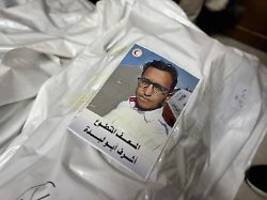 hamas spricht von 15 leichen: vermisste sanitäter im gazastreifen tot geborgen