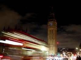 aufträge ab juli meldepflichtig: london will russische gefährder zurückdrängen