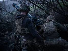 ukrainer melden infanteriewellen: will russland mit neuem vorstoß die luhansk-schmach beenden?