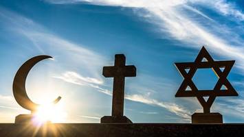 auch sie kennen jesus: feiern juden und muslime ostern?