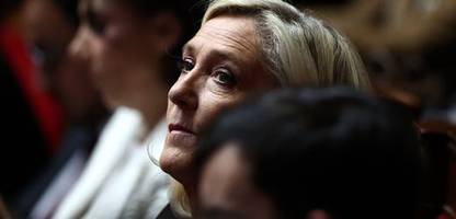 frankreich: 49 prozent wollen marine le pen als präsidentschaftskandidatin