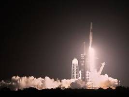 musk spottet über rivalen: spacex fährt milliardenschweren us-regierungsauftrag ein
