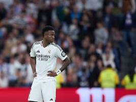 tür für flick weit offen: nach 94 minuten geht real madrid schwer getroffen zu boden
