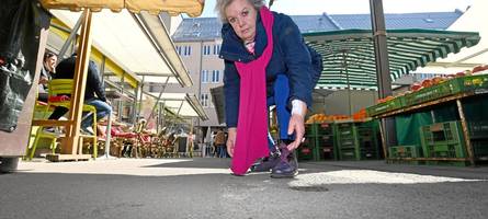 stolperfalle stadtmarkt: sturz mit folgen, aber ohne schmerzensgeld