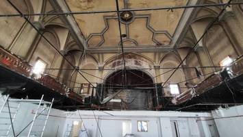 alter tanzsaal: bezirksamt hat hoffnung für lost place in tegel