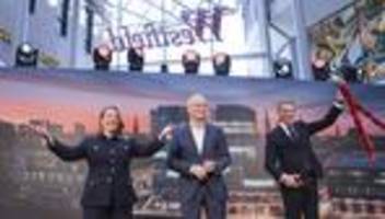 elbvertiefung: der tägliche newsletter aus hamburg: das ist die zukunft hamburgs! ach nein, doch nur ein einkaufszentrum