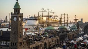 aida cruises tauscht in hamburg für den sommer die schiffe aus