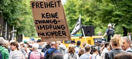 warum sich menschen über 50 besonders oft radikalisieren