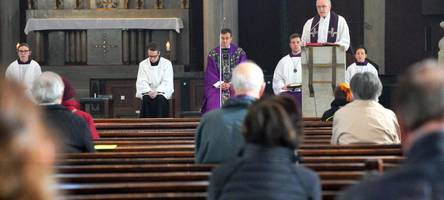 tausende austritte: der mitgliederschwund der kirchen in augsburg schreitet voran