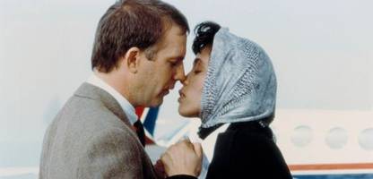»bodyguard«-remake: warner bros setzt auf neuauflage des neunziger-hits