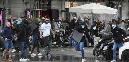 Serie A in Italien: 24 Polizisten bei Ausschreitungen vor Rom-Derby verletzt