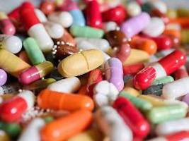 anweisung an kennedy: trump gibt drängen der pharmabranche nach