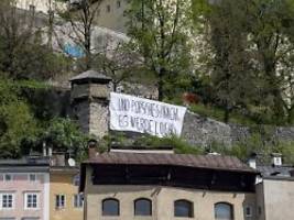 protest gegen bauvorhaben: salzburg streitet wegen wolfgang porsches privat-tunnel