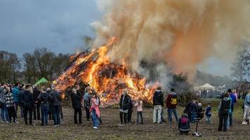 Osterfeuer in Berlin: Senatorin bittet um verantwortlichen Umgang
