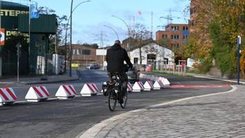 Älteste kreuzung harburgs wird kreisverkehr: monate baustelle