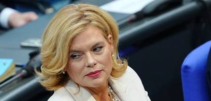 julia klöckner: massive kritik an ihrem kulturkampf gegen die kirchen