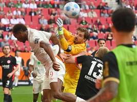 eintracht frankfurt: trapp steht wieder im mittelpunkt