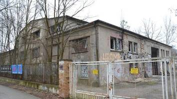 Brandreste und Müllhaufen: Dieser Lost Place bleibt ein Rätsel