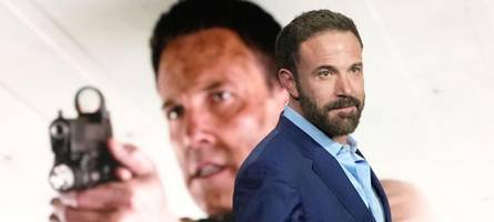 Kritik zu Accountant 2: Zwei Männlichkeitsmodelle prallen selbstironisch aufeinander