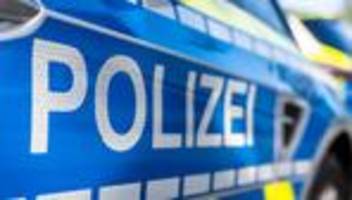 unfall bei Übung: schuss löst sich aus waffe: jäger schwer verletzt