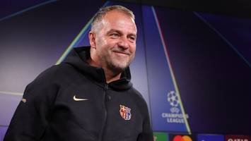 hansi flick vor verlängerung beim bvb-bezwinger fc barcelona