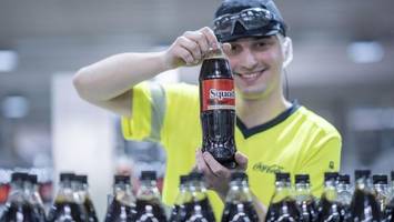 Warum die Coca-Cola bald „Squad“ oder „Freundin“ heißt
