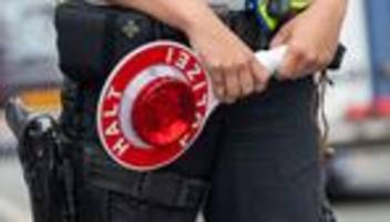 offener haftbefehl: mann muss wegen verbotener einreise lange in haft