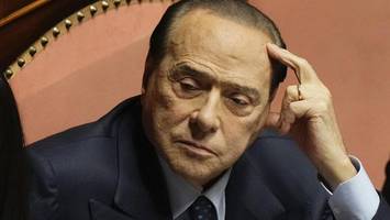 Rätsel um Papst-Grab: Hatte Berlusconi die Finger im Spiel?