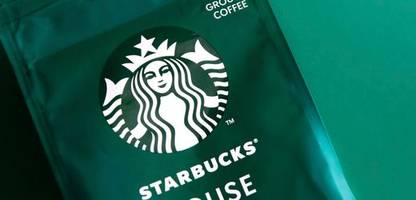 starbucks: arbeiter lagen wegen zwangsarbeit bei zulieferbetrieb