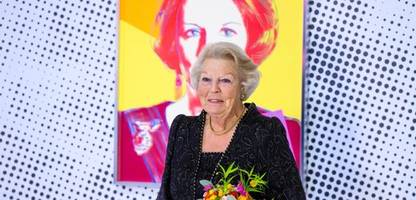 andy-warhol-druck von königin beatrix landet im sperrmüll