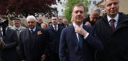 sachsen: michael kretschmer erinnert russischen botschafter an kriegsschuld