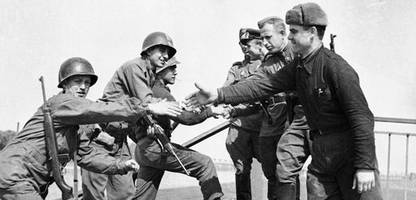 Zweiter Weltkrieg: Handschlag von Torgau – Sieben Soldaten und ein Bild für die Ewigkeit