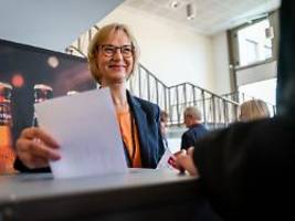 Als BSW-Landechefin bestätigt: Katja Wolf setzt sich gegen Wagenknechts Willen durch