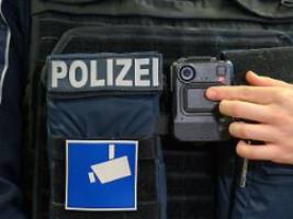 Tödliche Schüsse in Oldenburg: Ausgeschaltete Bodycams wecken weitere Kritik an Polizeieinsatz