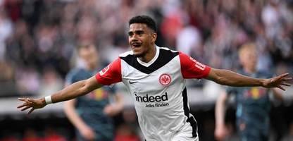 fußball-bundesliga: eintracht frankfurt lässt rb leipzig im duell um die champions league keine chance