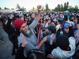 Vor kanadischen Parlamentswahlen: Auto rast in Vancouver in Straßenfest - mehrere Tote