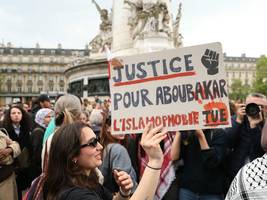 islamfeindlichkeit in frankreich: aufruhr nach dem mord in der moschee