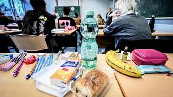 Richtig essen für bessere Abiturnoten? Diese Snacks helfen wirklich
