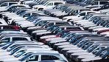autoindustrie: mercedes: us-zölle gefährden knapp hälfte des pkw-gewinns