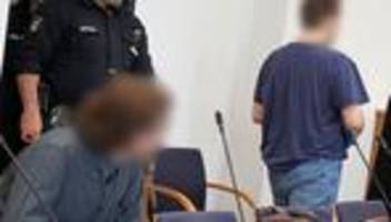 urteile: haftstrafen für hammer-angriff auf 17-jährige