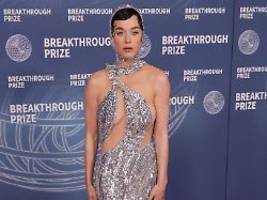 menschliche piñata: katy perry kontert hass nach weltraumtrip mit liebe