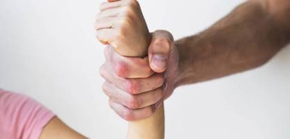 Erziehung: Einen Klaps auf den Hintern halten 30 Prozent für angemessen