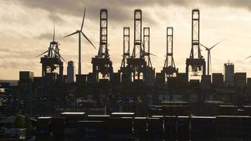 Konjunktur: Wirtschaft wächst leicht zu Jahresstart – aber Ausblick trübt