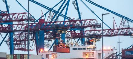 Wirtschaft wächst leicht zu Jahresstart - aber Ausblick trüb