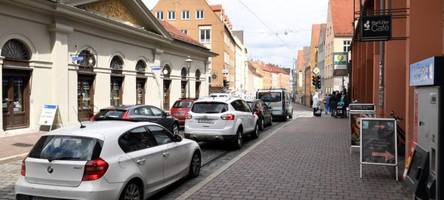 Mitten in Augsburg gibt es eine Brücke, die man nicht sieht