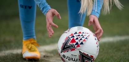 England: Transfrauen dürfen nicht mehr in Frauenteams spielen